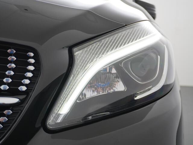 Mercedes-Benz A-KLASSE 180 AMG | Stoelverwarming | NL Auto | Pano Dak |