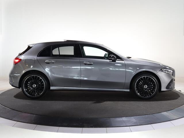Mercedes-Benz A-KLASSE 250e Business Solution AMG | Dodehoekassistent | Panoramaschuifdak | 360°-camera | 19 inch AMG-velgen