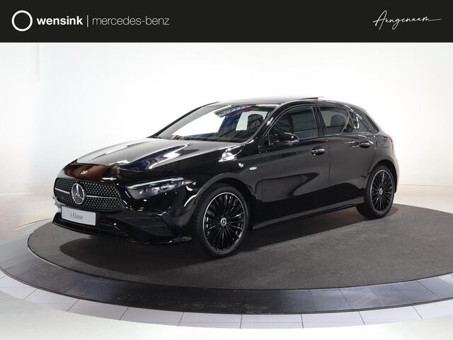 Mercedes-Benz A-KLASSE 250e Business Solution AMG | Dodehoekassistent | Panoramaschuifdak | 360°-camera | 19 inch AMG-velgen |