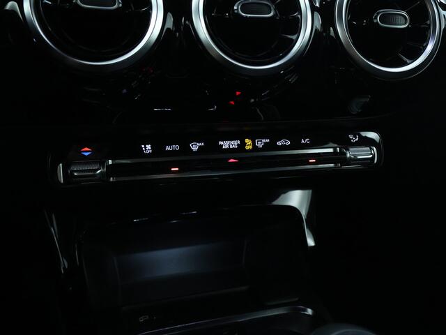 Mercedes-Benz A-KLASSE 160 Handgeschakeld | Navigatie Inclusief 24 maanden MB Certified garantie voor Europa.
