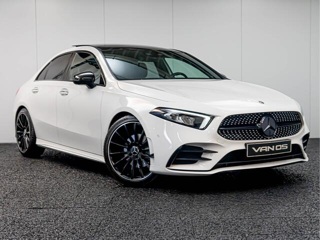 Mercedes-Benz A-KLASSE A 200 AMG Line | NIGHT | Pano | Burmester®
