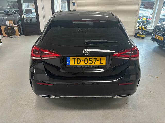 Mercedes-Benz A-KLASSE 200 AMGLed Widescreen NAP NL auto LED Sfeer Camera