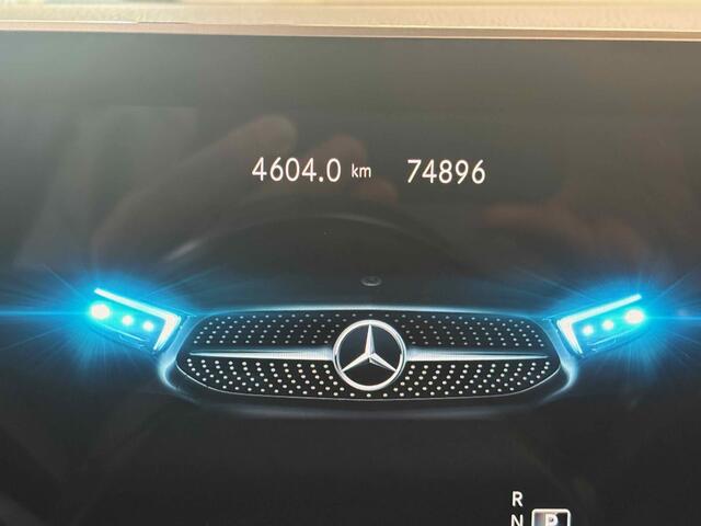 Mercedes-Benz A-KLASSE 200 AMGLed Widescreen NAP NL auto LED Sfeer Camera