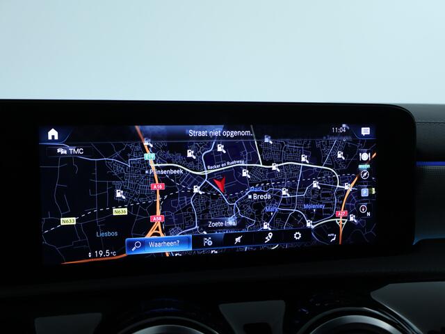 Mercedes-Benz A-KLASSE 250 e Sedan Plug-In Hybride | Sfeerverlichting | Achteruitrijcamera | Dodehoekassistent | Nightpakket | Inclusief 24 maanden MB Certified garantie voor Europa.