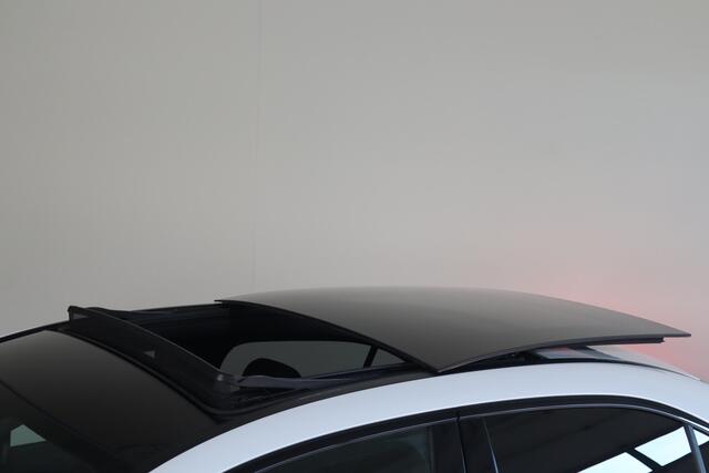 Mercedes-Benz A-KLASSE 200 Business Solution AMG NL-Auto!! SUPER COMPLEET!!