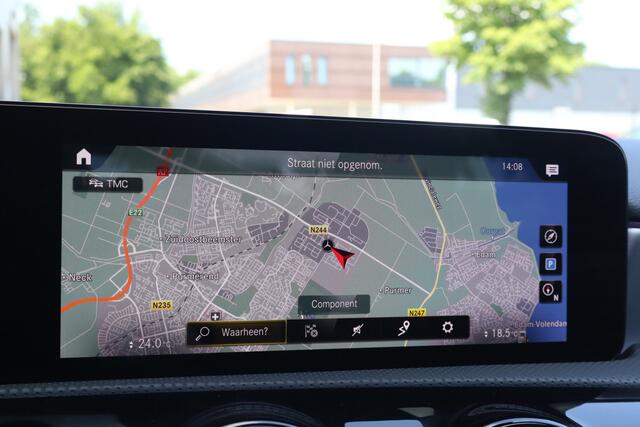 Mercedes-Benz A-KLASSE 200 Business Solution AMG NL-Auto!! SUPER COMPLEET!!