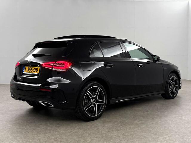 Mercedes-Benz A-KLASSE 250 e AMG Limited 235PK Pano Sfeerverl. LED Carplay Camera Virtual Clima Cruise Navi PDC 18"LMV