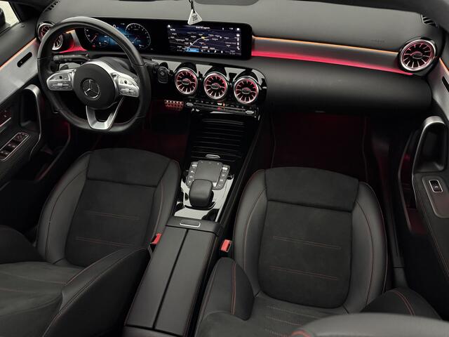 Mercedes-Benz A-KLASSE 250 e AMG Limited 235PK Pano Sfeerverl. LED Carplay Camera Virtual Clima Cruise Navi PDC 18"LMV