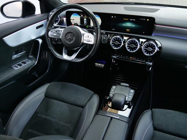Mercedes-Benz A-KLASSE 250e 218pk Business Solution AMG Automaat Sfeerverlichting / Navigatie / Apple Carplay / Camera
