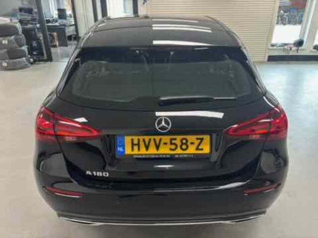 Mercedes-Benz A-KLASSE 180 Business Line Led Camera Parctronic Stuurverwarming