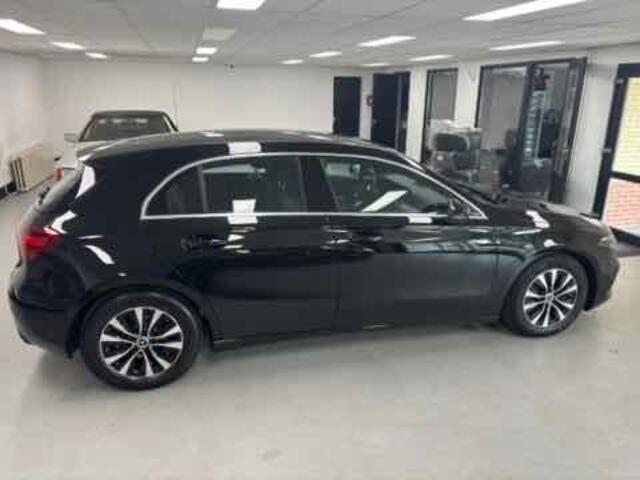 Mercedes-Benz A-KLASSE 180 Business Line Led Camera Parctronic Stuurverwarming