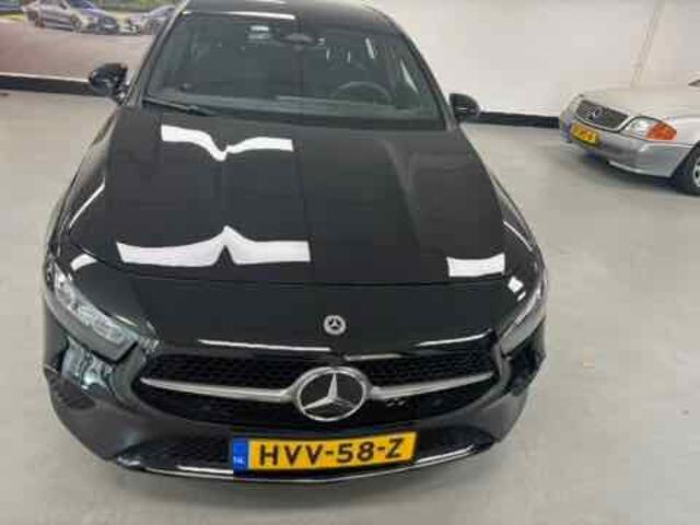 Mercedes-Benz A-KLASSE 180 Business Line Led Camera Parctronic Stuurverwarming