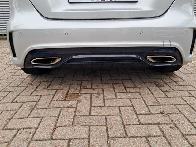Mercedes-Benz A-KLASSE 180 AMG Automaat met schuif/kanteldak | Clima | Navigatie | Schuif/kanteldak | LM Velgen | Ndl auto | RIJKLAARPRIJS INCL 12 MAANDEN GARANTIE EN BEURT