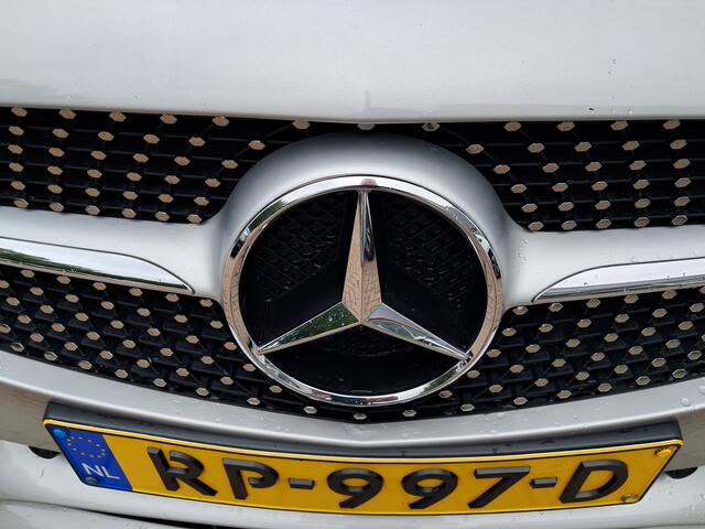 Mercedes-Benz A-KLASSE 180 AMG Automaat met schuif/kanteldak | Clima | Navigatie | Schuif/kanteldak | LM Velgen | Ndl auto | RIJKLAARPRIJS INCL 12 MAANDEN GARANTIE EN BEURT