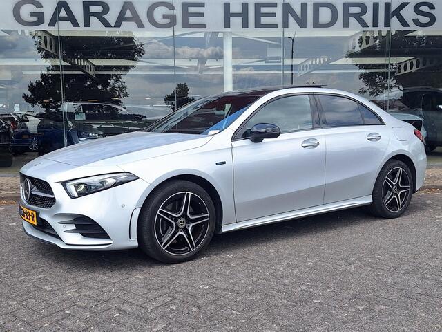 Mercedes-Benz A-KLASSE 250 e Business Solution AMG-Line Automaat | Pano | Memory-Pack | Sfeer | Full LED | Trekhaak | occasion