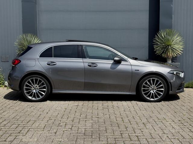 Mercedes-Benz A-KLASSE 250e Premium Plus AMG BTW Pano 360 Memory Automaat