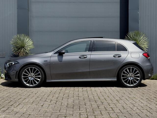 Mercedes-Benz A-KLASSE 250e Premium Plus AMG BTW Pano 360 Memory Automaat