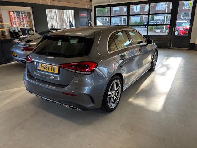 Mercedes-Benz A-KLASSE 180 Business Solution AMG