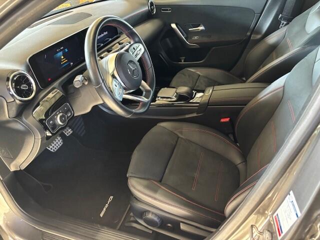 Mercedes-Benz A-KLASSE 180 Business Solution AMG