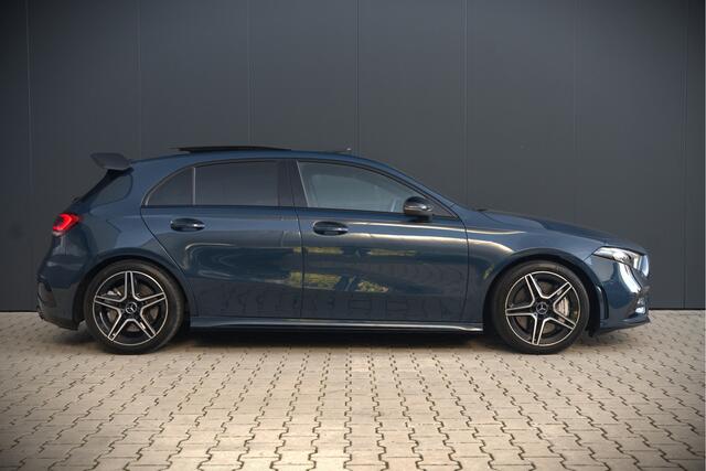 Mercedes-Benz A-KLASSE AMG 35 4MATIC | Panoramadak | Burmester | Stoelverwarming | Keyless | Aero pack | Adaptive Cruise Control | Ambiance verlichting | Camera | Driving Assistant | DAB | LED