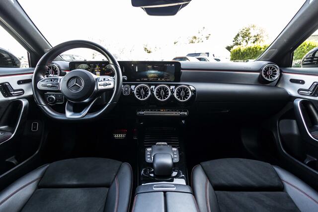 Mercedes-Benz A-KLASSE 180 Business Solution AMG | Pano | Memory | Camera
