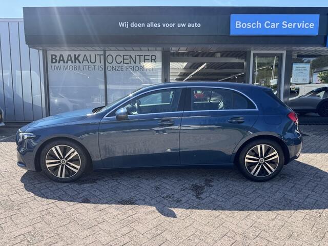 Mercedes-Benz A-KLASSE 180 Business solution Luxury | ACC | Camera | Leer