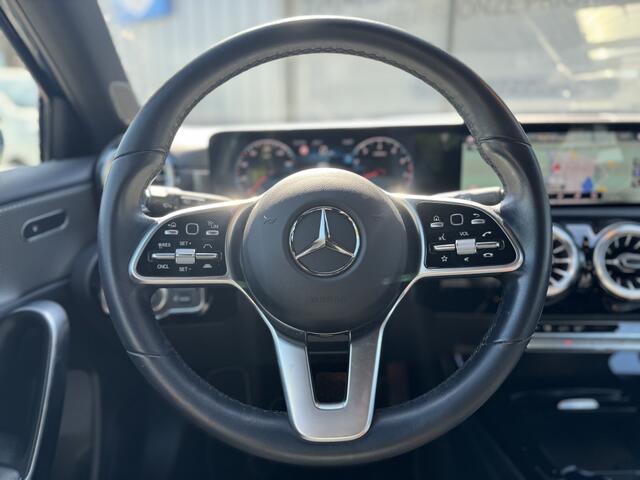 Mercedes-Benz A-KLASSE 180 Business solution Luxury | ACC | Camera | Leer