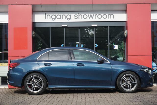 Mercedes-Benz A-KLASSE 180 Business Solution AMG Automaat | WideScreen | Camera | Origineel NL |