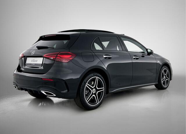 Mercedes-Benz A-KLASSE 250 e Business Solution AMG | Nightpakket | Parkeerpakket met achteruitrijcamera | KEYLESS GO | Sfeerverlichting | MULTIBEAM LED | Stoelverwarming voor | Spiegelpakket | Extra USB-poorten |