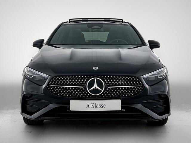 Mercedes-Benz A-KLASSE 250 e Business Solution AMG | Nightpakket | Parkeerpakket met achteruitrijcamera | KEYLESS GO | Sfeerverlichting | MULTIBEAM LED | Stoelverwarming voor | Spiegelpakket | Extra USB-poorten |