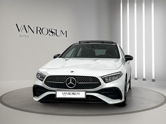 Mercedes-Benz A-KLASSE 200 AMG Premium Pano ACC Sfeer Camera