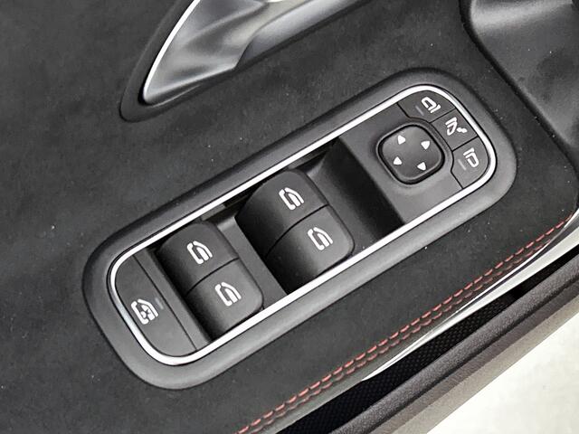 Mercedes-Benz A-KLASSE 250 e Business Solution AMG | Parkeerpakket met achteruitrijcamera | KEYLESS GO | MULTIBEAM LED | Sfeerverlichting | Extra USB-poorten | Stoelverwarming voor | Zitcomfortpakket | Licht- en zicht pakket |