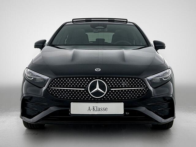 Mercedes-Benz A-KLASSE 250 e Business Solution AMG | Nightpakket | Premium Plus pakket | Parkeerpakket met 360°-camera | KEYLESS GO | Head-up display | Dodehoekassistent | Stoelverwarming voor | EASY PACK achterklep |