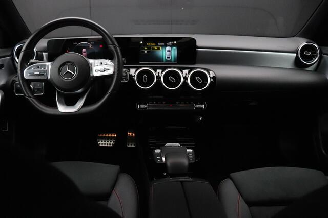 Mercedes-Benz A-KLASSE 180 Buss. Sol. AMG-LINE | AUT | CAMERA | WIFI | LEDER | M-BUX
