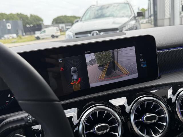 Mercedes-Benz A-KLASSE 200 Pano | Keyless | Widescreen | Sfeerverlichting | Multibeam LED | Camera | Carplay | Soundsystem | Night | Spiegelpakket | Digitaalwit Metallic
