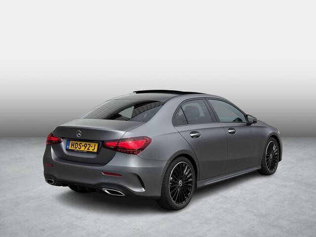 Mercedes-Benz A-KLASSE Limousine 180 AMG line | Premium Plus | Panoramadak | HUD |