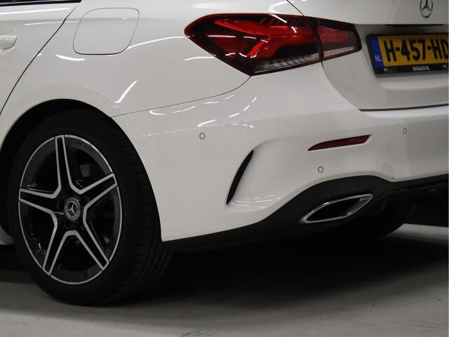 Mercedes-Benz A-KLASSE 200 Business Solution AMG [CAMERA, PCA V+A, FLIPPERS, STOELVERWARMING, NAVIGATIE, CLIMATE CONTROL, TREKHAAK, NIEUWSTAAT]