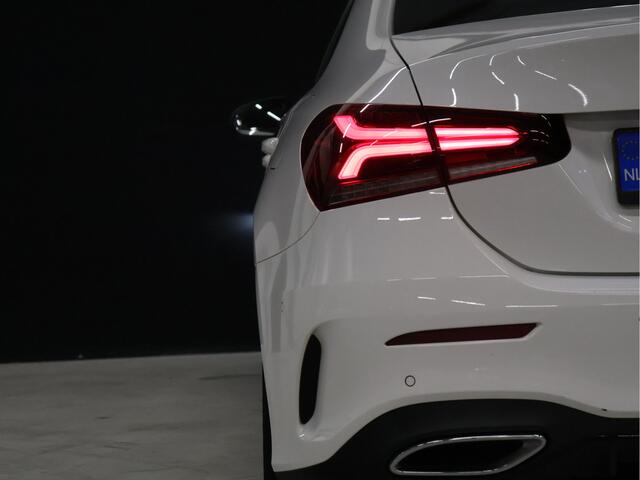 Mercedes-Benz A-KLASSE 200 Business Solution AMG [CAMERA, PCA V+A, FLIPPERS, STOELVERWARMING, NAVIGATIE, CLIMATE CONTROL, TREKHAAK, NIEUWSTAAT]