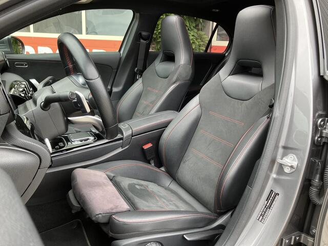 Mercedes-Benz A-KLASSE 200 Premium Plus | AMG-styling | Schuif-Kantel dak | Leder-alcantara | Dealeronderhouden |