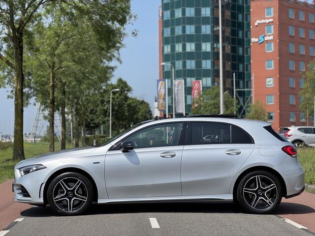Mercedes-Benz A-KLASSE 250 e AMG Pano Sfeer Night Camera