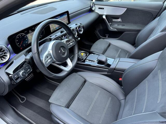 Mercedes-Benz A-KLASSE 250 e AMG Pano Sfeer Night Camera