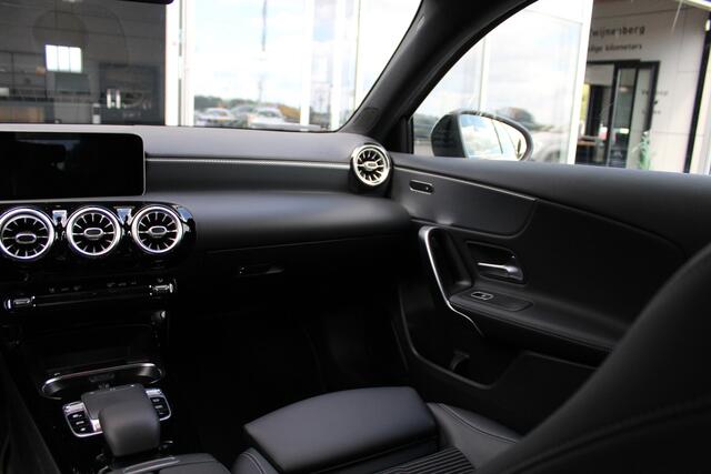 Mercedes-Benz A-KLASSE 180 | Cruise | Stoelver | Camera