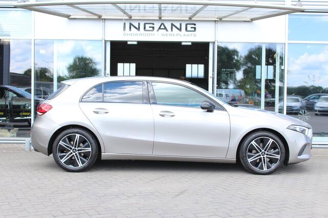 Mercedes-Benz A-KLASSE 180 | Cruise | Stoelver | Camera