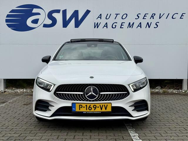 Mercedes-Benz A-KLASSE 180 Business Solution AMG | Pano | MBUX | Ambient Light | Camera | Keyless | LED | DAB+
