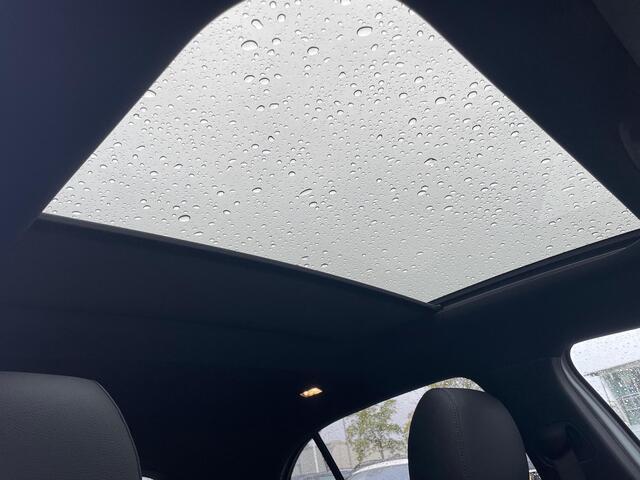 Mercedes-Benz A-KLASSE 250 e | Panoramadak | Night Pakket | MULTIBEAM LED Koplampen | Apple CarPlay | Android Auto | Sfeerverlichting | Stoelverwarming | Achteruitrijcamera | Elektrisch Inklapbare Buitenspiegels