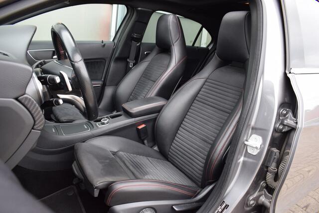 Mercedes-Benz A-KLASSE 180 AMG pakket Pano | Flippers | Camera | Stoelverwarming