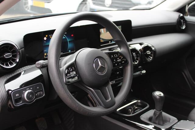 Mercedes-Benz A-KLASSE 180 | NL-AUTO+N.A.P! | CAMERA | CRUISE | ELEK-RAMEN | CPV | MEDIA/TEL | KEYLESS |