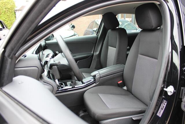 Mercedes-Benz A-KLASSE 180 | NL-AUTO+N.A.P! | CAMERA | CRUISE | ELEK-RAMEN | CPV | MEDIA/TEL | KEYLESS |