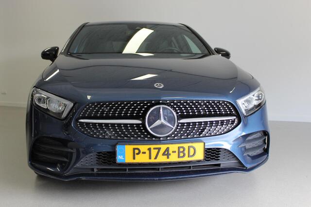 Mercedes-Benz A-KLASSE 180 Business Solution AMG | 18'LMV | SFEER | PDC-V/A | CAMERA | CARPLAY | CLIMA | NAVI | D-GLAS | KEYLESS |