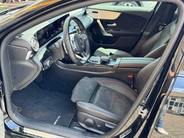 Mercedes-Benz A-KLASSE 180 AUTOMAAT AMG SPORTLINE NL-AUTO/1E EIG./42.000 KM!